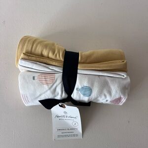 Hearth & Home with Magnolia Bamboo Swaddle Blankets w Balloon Print NWT target